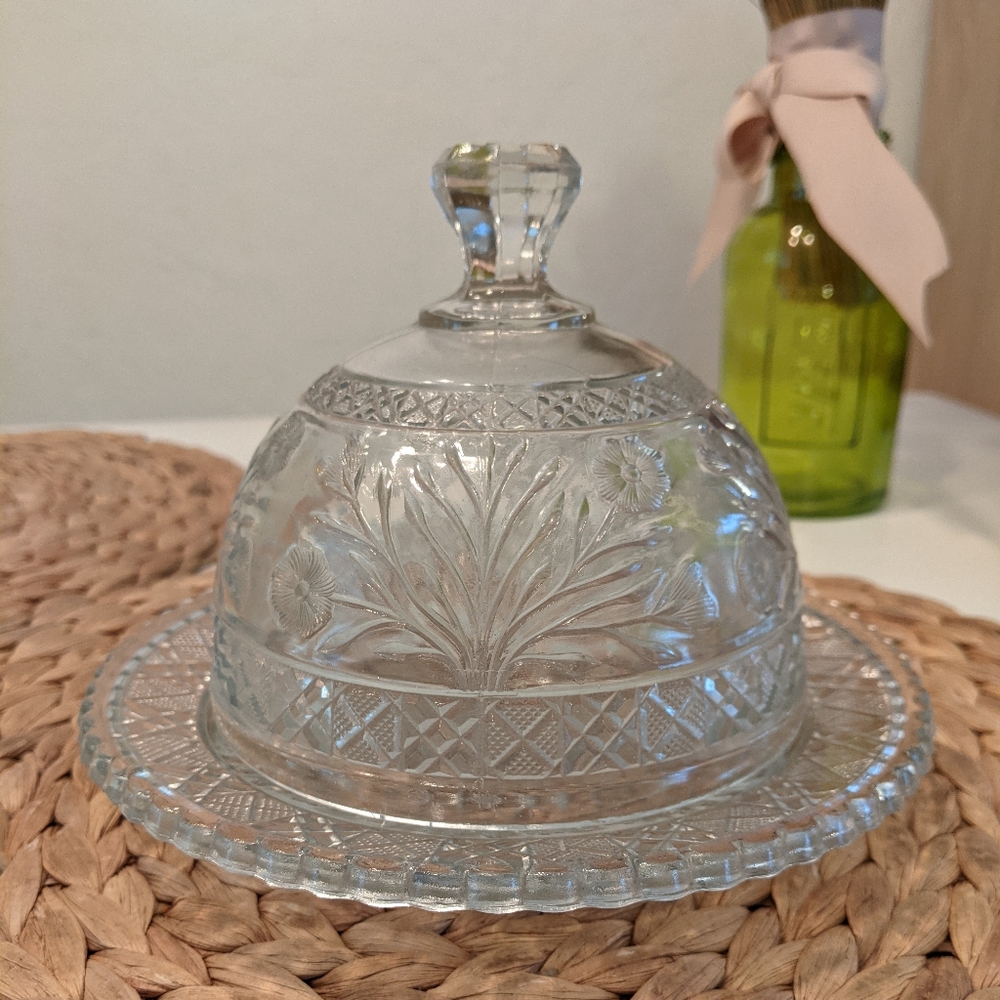 Indiana Glass Co Butter Dish (No. 156), Antique